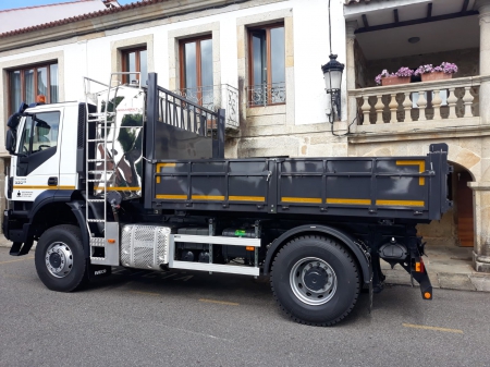 Entrega de equipo de bacheo